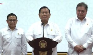 Presiden Prabowo saat menyampaikan kenaikan upah minimum nasional. foto: tangkap layar youtube Sekretariat Presiden