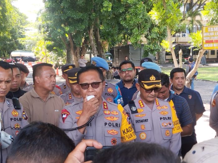 Kapolda Gorontalo, Irjen Pol Drs. Pudji Prasetijanto Hadi saat menerima audiensi para wartawan. foto: istimewa
