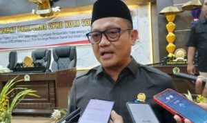 Ketua DPRD Kota Gorontalo, Irwan Hunawa. Foto: Arlan
