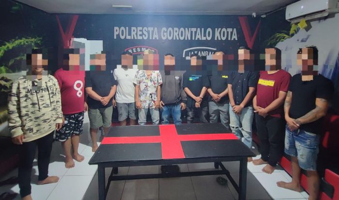 Polresta Gorontalo Kota Amankan 11 Debt Collector yang lakukan Pengrusakan Gudang ACC Finance. Foto: Humas Polresta Kota Gorontalo