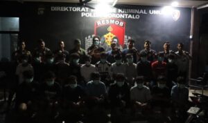 20 orang terduga pelaku pencabulan diamankan oleh pihak kepolisian. Foto: Humas Polda Gorontalo