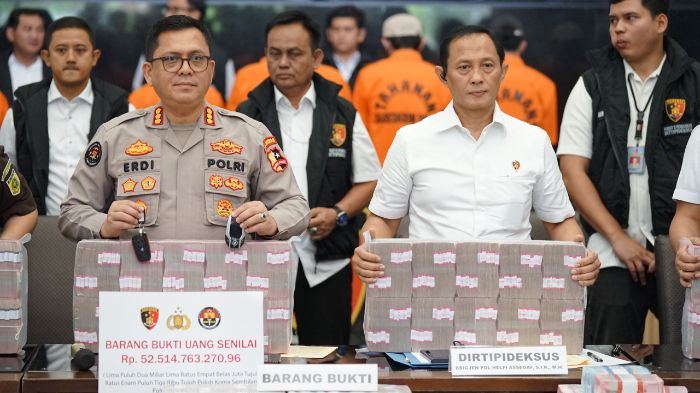 Bareskrim Polri melakukan penyitaan terhadap aset yang terkait kasus dugaan penipuan, penggelapan, dan tindak pidana pencucian uang (TPPU) Net89. Foto: Istimewa