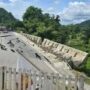 Jalan trans sulawesi Poso amblas akibat longsor. foto: istimewa