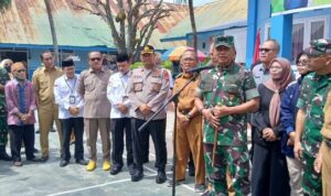 Panglima Kodam XIII/Merdeka, Mayor Jenderal TNI Suhardi, bersama jajaran Forkopimda saat meninjau MBG. Foto: Arlan/simpul