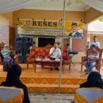 Ketua DPRD Provinsi Gorontalo, saat menyerap aspirasi para petani. Foto: Adrian/Simpul