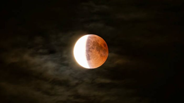 ilustrasi gerhana bulan