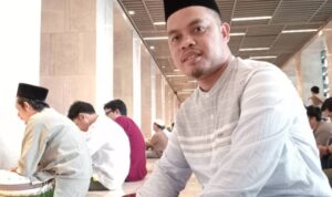 Abdul Rajak Babuntai, Alumni Magister Ilmu Komunikasi Universitas Jayabaya, Jakarta.