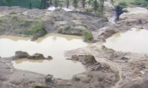 tangakapan layar video mongabay, pertambangan ilegal di pohuwato