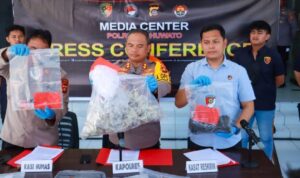Barang bukti sarang burung walet yang di curi pelaku yang berinisial SK