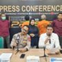 Ditreskrimsus saat melaksanakan konferensi pers kasus korupsi jalan nani wartabone. Foto: Humas Polda Gorontalo