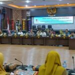 Komisi I DPRD Kota Gorontalo saat melaksanakan rapat kerja dengan BPN. Foto: simpulindo