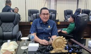 Ketua Pansus Ranperda Insentif bagi masyarakat dan investor, Totok Bachtiar. Foto: simpulindo
