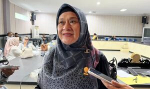 Unsur Pimpinan Banmus, Lola Yunus. Foto: simpulindo