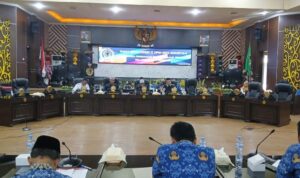Rapat kerja komisi II DPRD Kota Gorontalo, dalam rangka evaluasi PAD Semester 1
