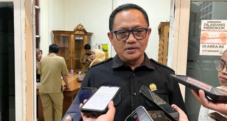 Ketua DPRD Kota Gorontalo, Irwan Hunawa. Foto: simpulindo