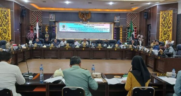 Rapat Banggar DPRD Kota Gorontalo. Foto : Simpulindo