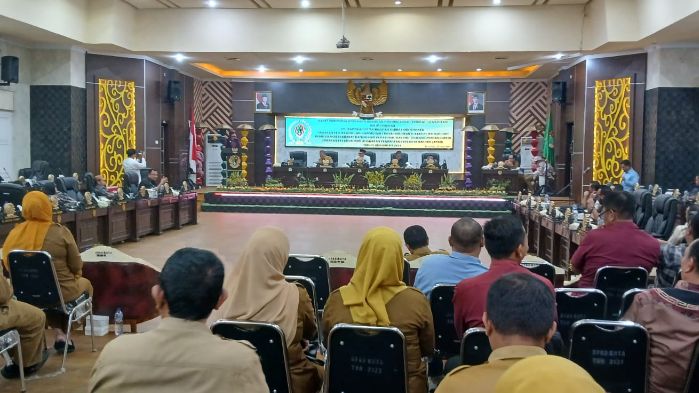 Rapat paripurna DPRD Kota Gorontalo. foto: simpulindo