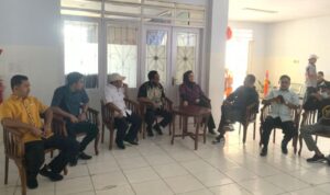 Sejumlah anggota DPRD Kota Gorontalo Daerah Pemilihan (Dapil) 4 meninjau langsung permukiman warga