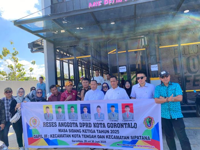 Anggota Dapil III DPRD Kota Gorontalo usai kunjungi Gerai Mie Gacoan. Foto: simpulindo