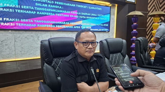 Ketua DPRD Kota Gorontalo, Irwan Hunawa. Foto: simpulindo