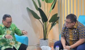 Bupati Kab. Gorontalo Utara, Thariq Modanggu, dan Wakil Menteri Perumahan dan Kawasan Permukiman, Fahri Hamzah. Foto: istimewa