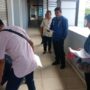 Pemkot saat melakukan pengecekan kios yang tidak manfaatkan di pasar sentral. Foto: Humas Pemkot