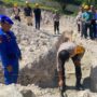 Kapolda Gorontalo, Irjen Pol R. Eko Wahyu Prasetyo saat meletakan batu pertama pembangunan mushola polairud. Foto: Istimewa