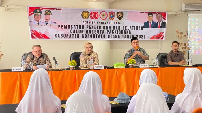 Bupati Kabupaten Gorontalo Utara, Thariq Modanggu bersama Wakil Bupati, Nurjana Hasan Yusuf. Foto: simpulindo