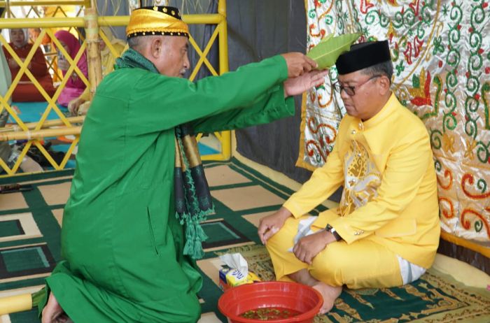 Tradisi Mandi Safar. Foto: Adrian