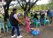 aksi bersih-bersih sampah oleh Krang Taruna Gorut. Foto: Adrian