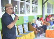 Kepala Desa Motinelo, Rustam S. Madi. Foto: Adrian