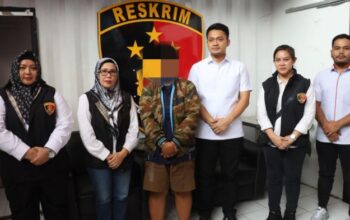 Pelaku saat diamankan pihak kepolisian. Foto: Dok. Polri.