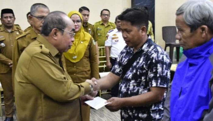 450 Pengemudi Bentor di Gorontalo Terima Bantuan BBM