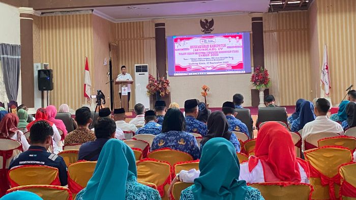 Bupati Kab. Gorontalo Utara, Thariq Modanggu saat membukan kegiatan musyawarah daerah PMI Gorut. Foto: Adrian