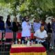 Wakil Bupati Gorontalo Utara, Nurjanah Yusuf saat melepas kontingen Marching Band SDN 8 Kwandang yang akan mengikuti lomba di tingkat provinsi. Foto: Adrian