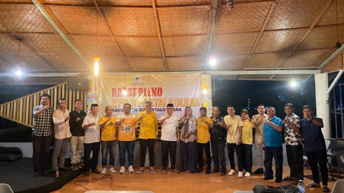 Rapat pleno pengurus DPD Partai Golkar Kabupaten Gorontalo Utara. Foto: Adrian