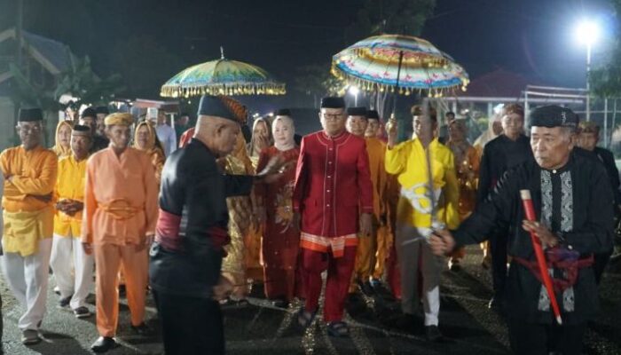 Teladani Rasulullah, Thariq Motiayo rakyati momongu lipu lo hulonthalo Utara to delomo sabari