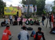 Aliansi BEM FH Kabupaten Gorontalo menggelar aksi demonstrasi. Foto: Dok. Istimewa