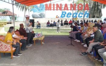 Kunjungan Bupati Gorut, Thariq Modanggu bersama rombongan. Foto: Adrian