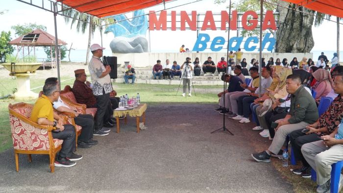 Kunjungan Bupati Gorut, Thariq Modanggu bersama rombongan. Foto: Adrian