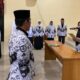 Wakil Bupati Gorut saat melantik pengurus PGRI Gorut Periode 2025-2030. Foto: Adrian