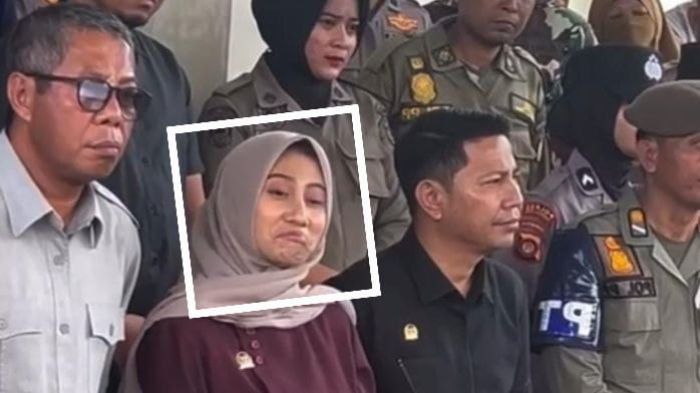 Ketua Komisi III DPRD Kabupaten Gorontalo Utara (Gorut) dari Fraksi Partai NasDem diduga mencibir massa aksi. Foto: Istimewa