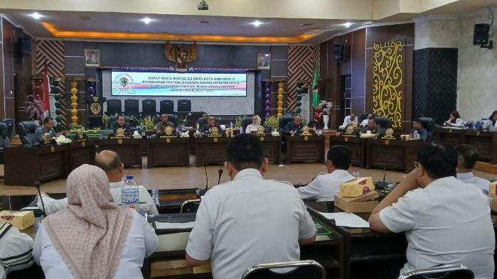 Rapat Kerja Komisi III DPRD Kota Gorontalo. Foto: Arlan