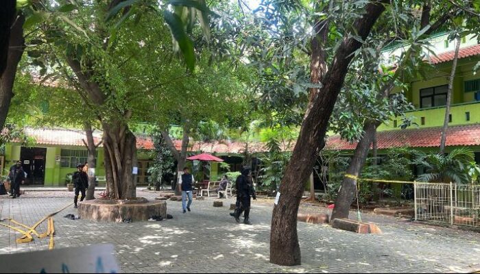 Ledakan di Masjid SMAN 72 Jakarta, Tujuh Orang Terluka