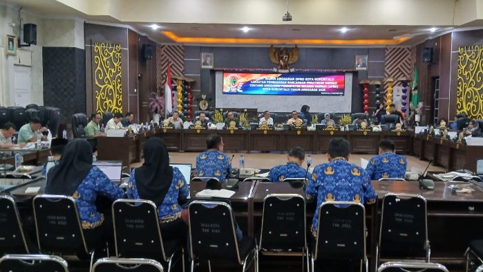 Rapat Banggar DPRD Kota Gorontalo. Foto: Arlan/simpulindo