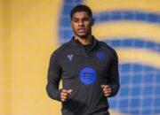 Barcelona Pertimbangkan Permanenkan Marcus Rashford