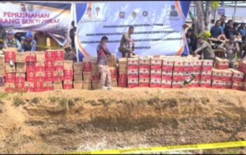 Pemusnahan Miras. Foto: Istimewa