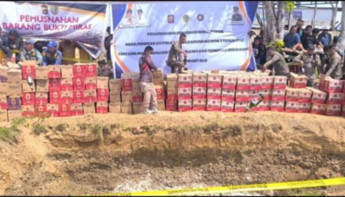Pemkot Gorontalo Musnahkan 19.754 Botol Miras Jelang Akhir Tahun