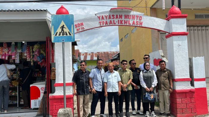 Kunjungan lapangang Komisi I DPRD Kota Gorontalo di SDN 32 Kota Gorontalo. Foto: Istimewa