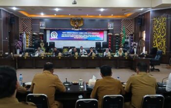 Rapat Dengar Pendapat Komisi II DPRD Kota Gorontalo bersama warga kelurahan tenilo. Foto: Arlan/simpulindo